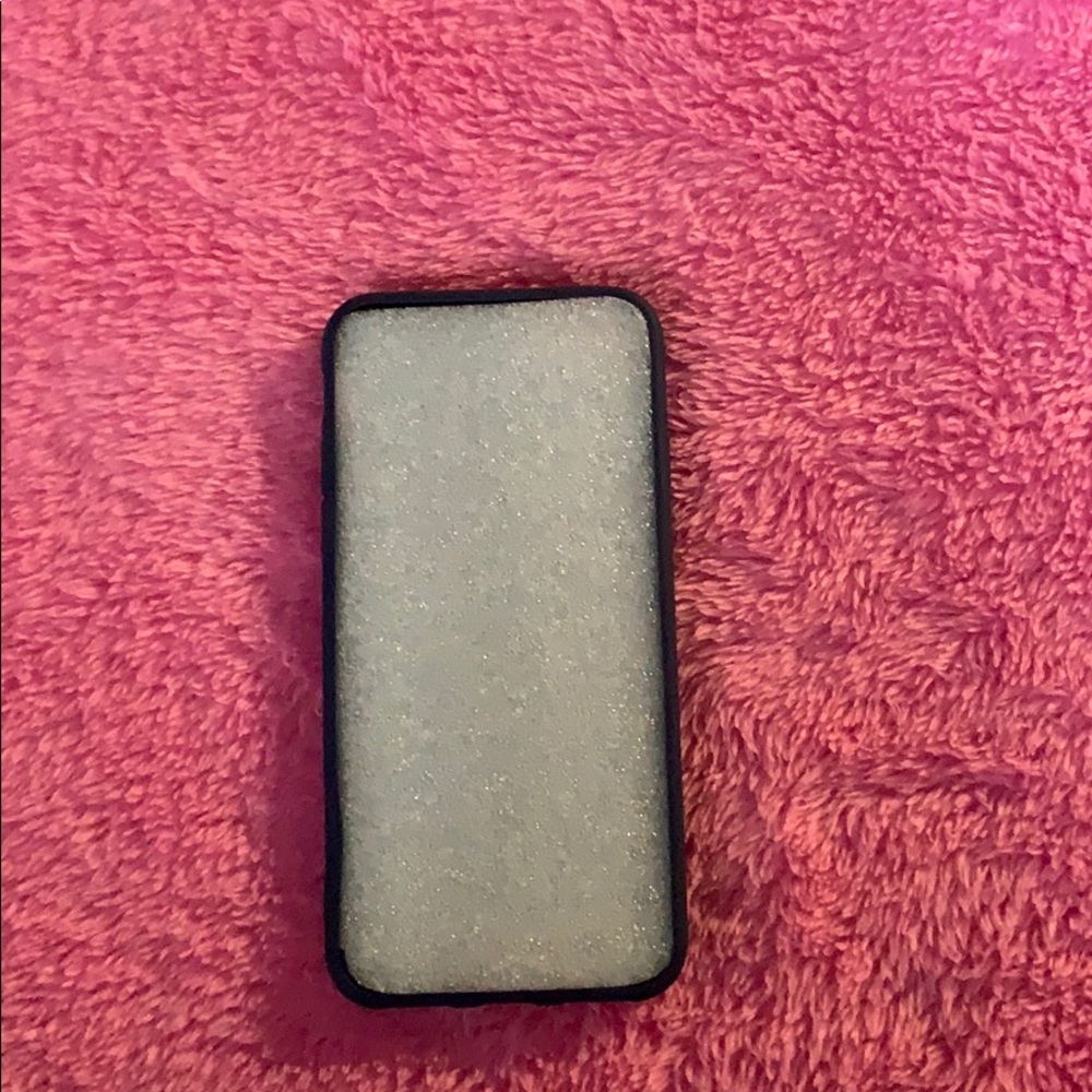 iPhone case - Picture 2 of 2